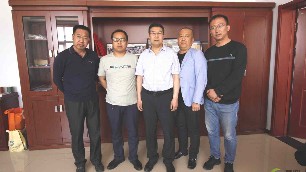 霖鼎公司助力煤改電，吸引經(jīng)銷(xiāo)商來(lái)公司參觀